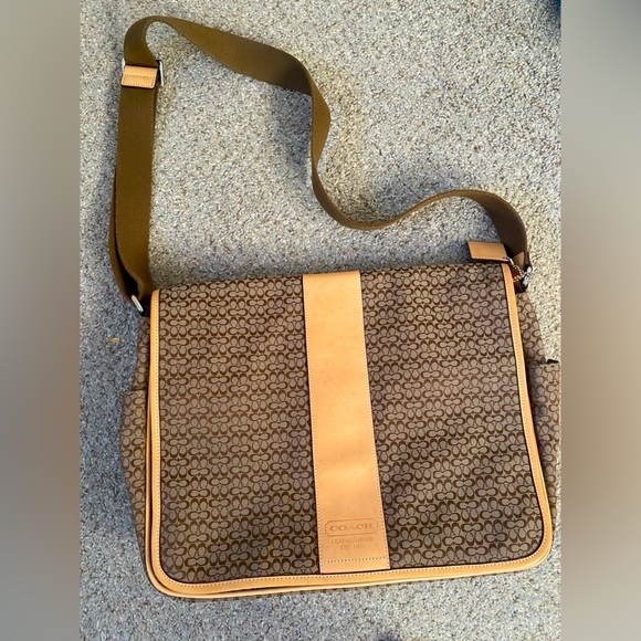 Vintage Coach Satchel - Picture 1 of 7